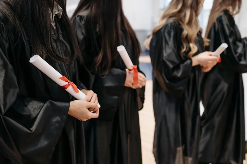 Two Degrees, One Decision: Is Pursuing Dual International Qualifications the Right Move for US Students?